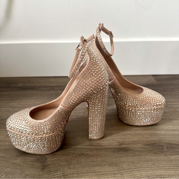 New!! Steve Madden, Crystal platform nude heels - Picture 6 of 8